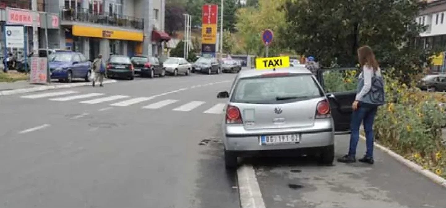 У ситуацији приказаној на слици заустављање возила: