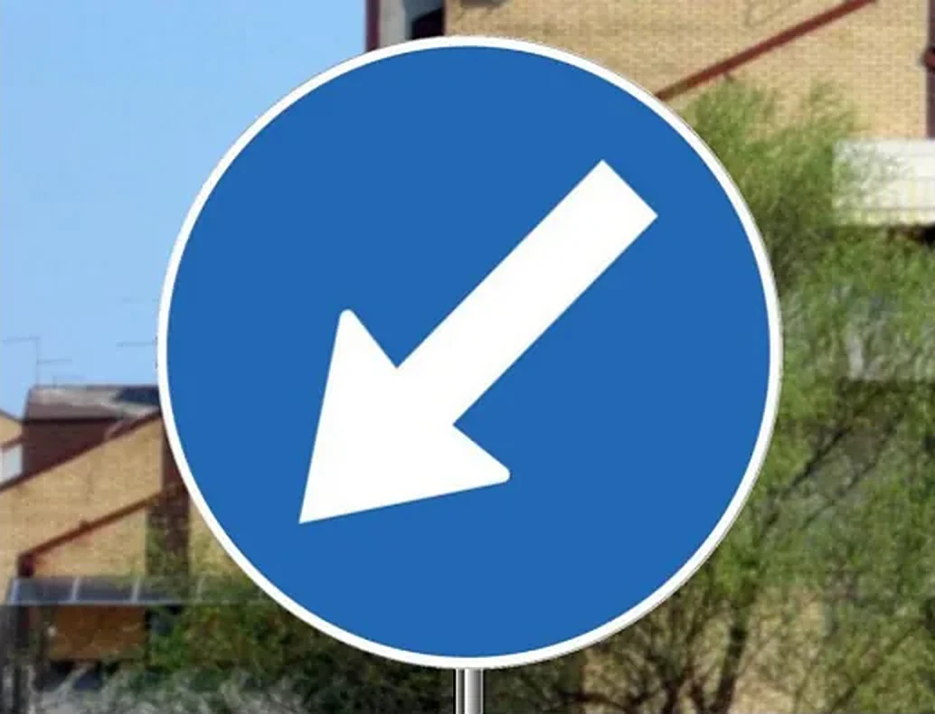 Saobraćajni znak prikazan na slici označava: