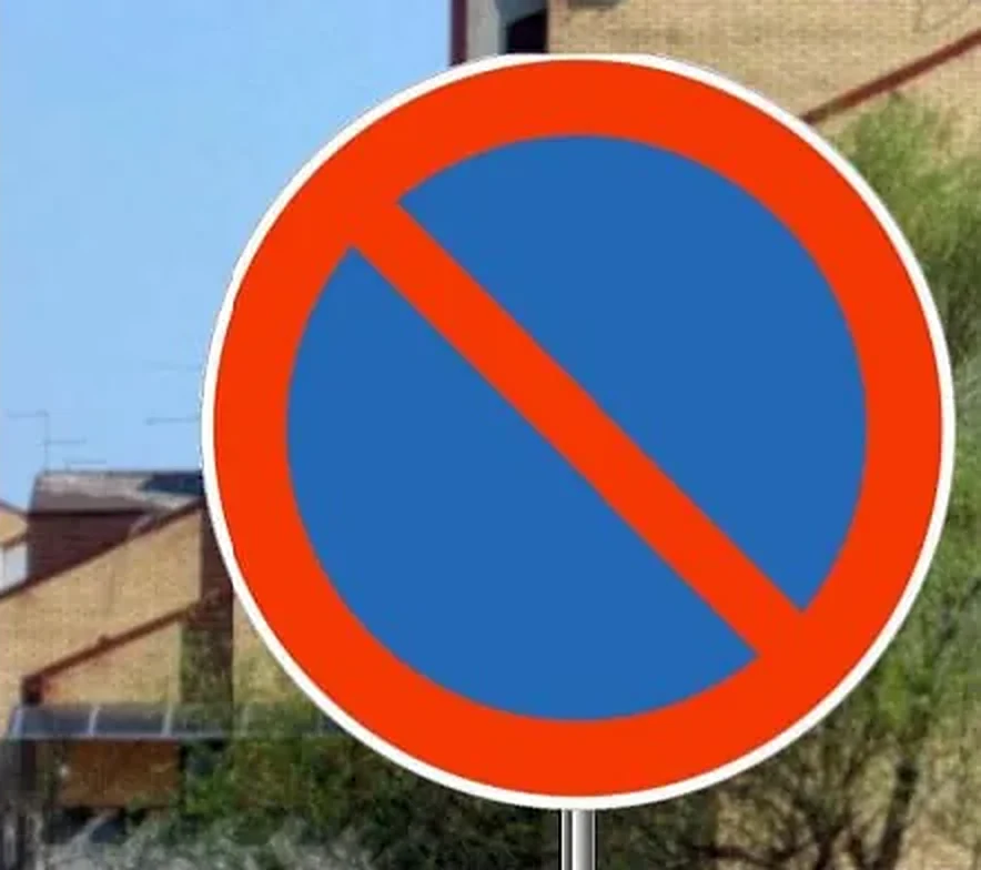 Saobraćajni znak prikazan na slici označava: