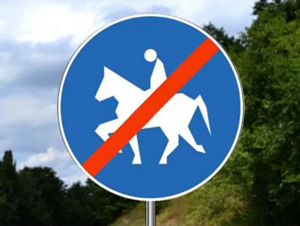 Saobraćajni znak prikazan na slici označava: