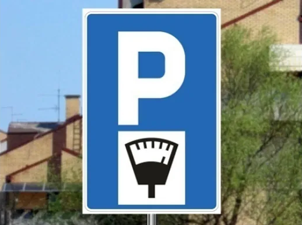 Saobraćajni znak prikazan na slici označava: