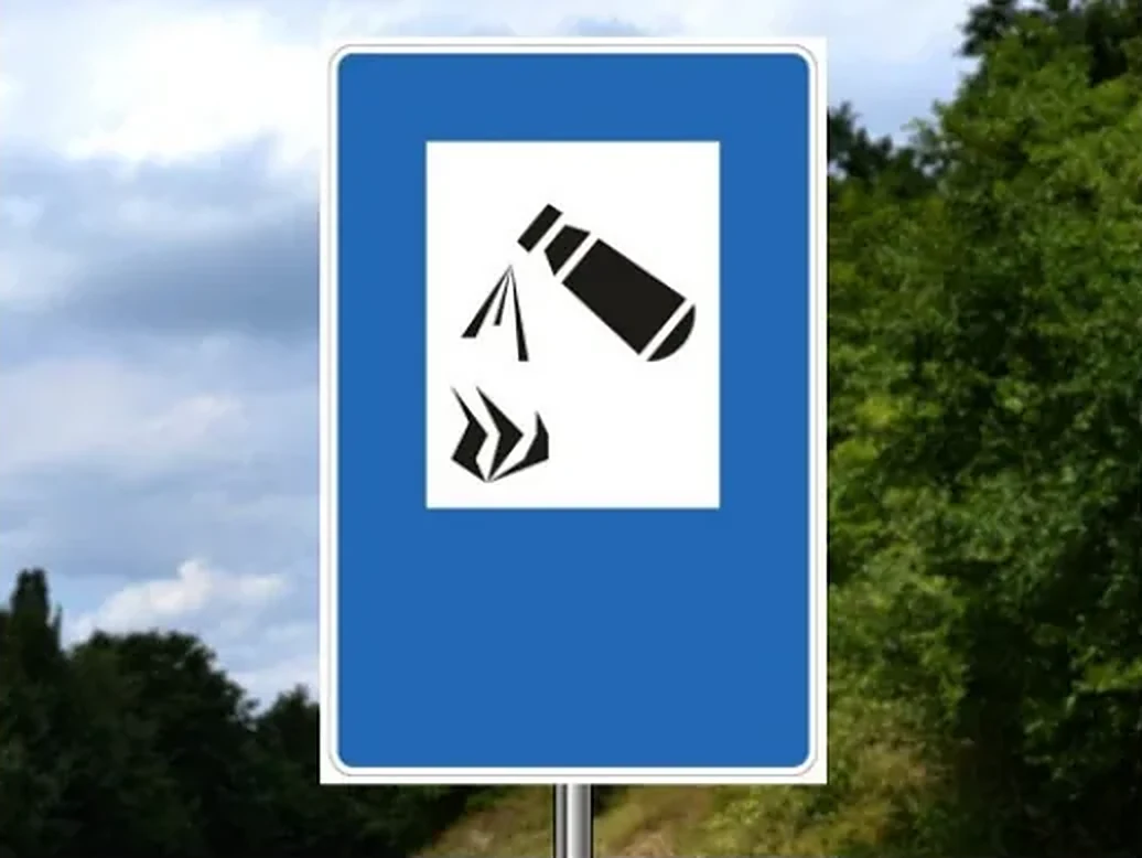 Saobraćajni znak prikazan na slici označava: