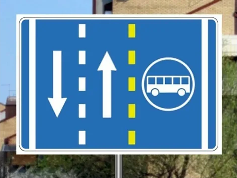 Saobraćajni znak prikazan na slici označava: