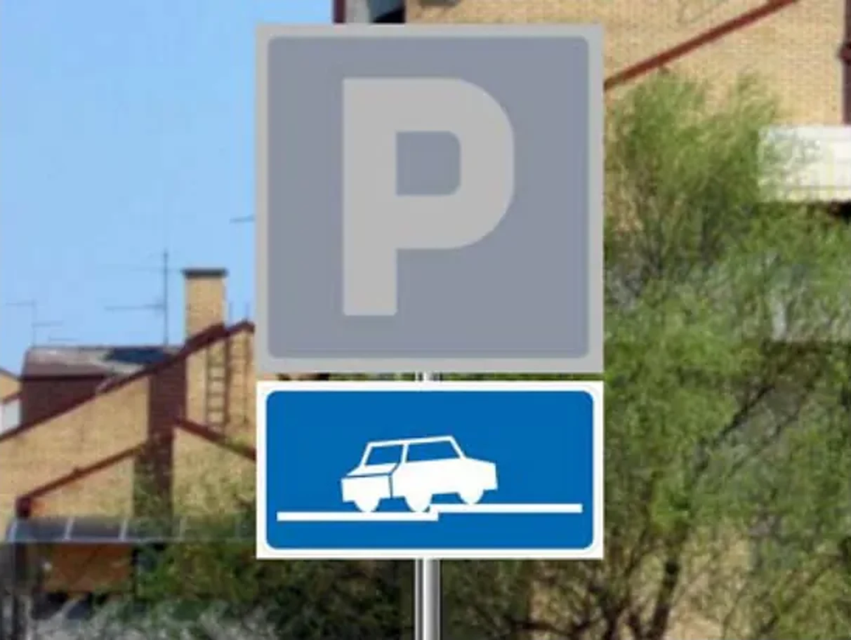 Dopunska tabla prikazana na slici, postavljena uz saobraćajni znak „Parkiralište”, označava: