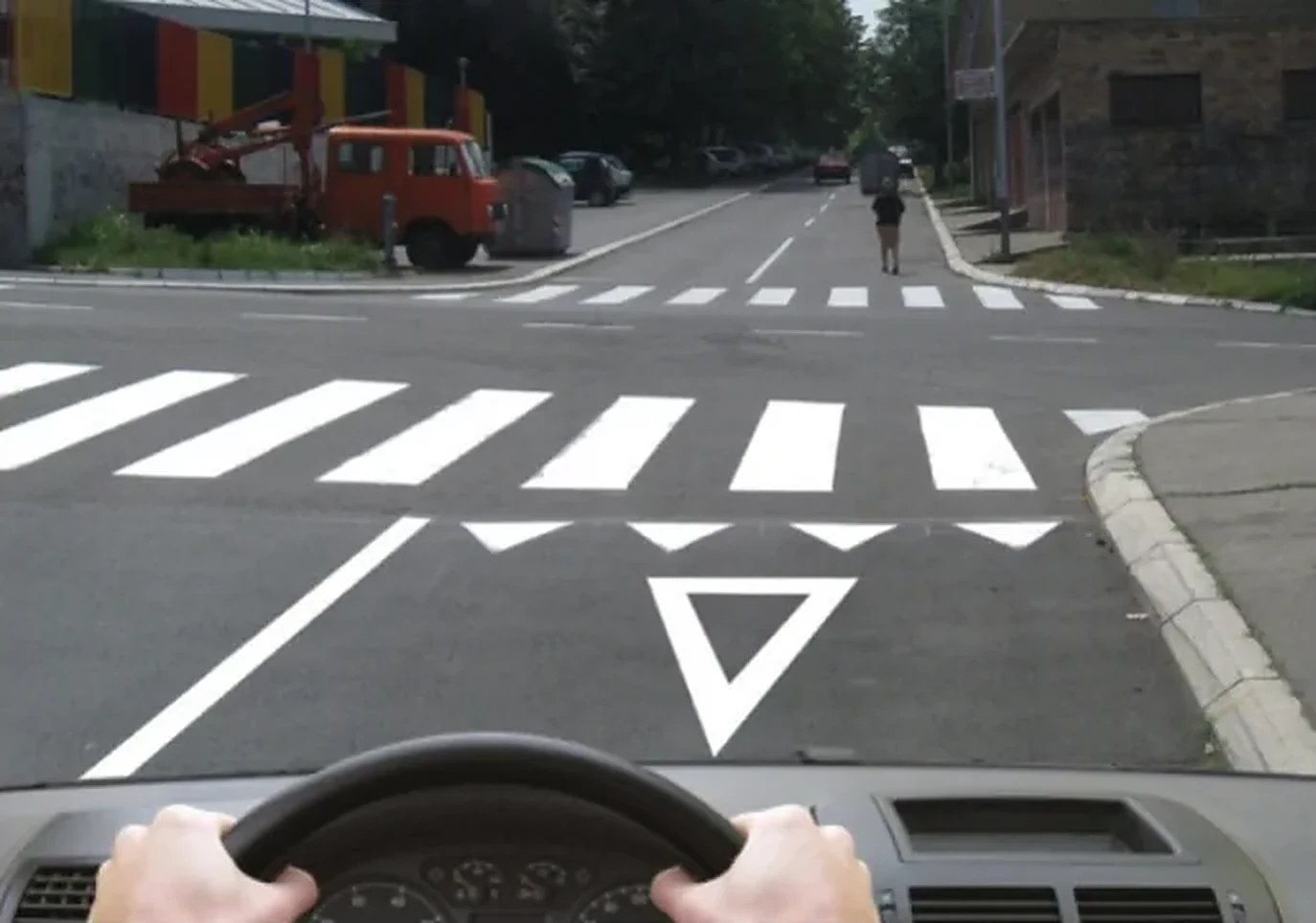 Natpis prikazan na slici („saobraćajni znak“) Vam daje: