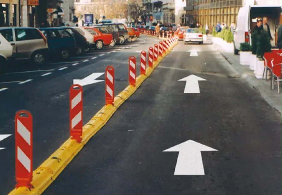 Oprema prikazana na slici („Delineator“) koristi se: