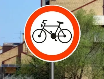 put, odnosno deo puta na kome je zabranjen saobraćaj za bicikle